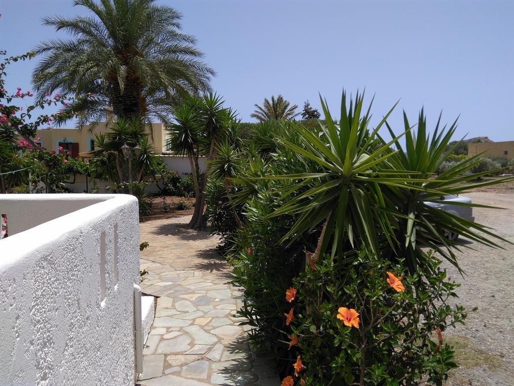 Grandes Apartments Kouremenos Palekastro Buitenkant foto